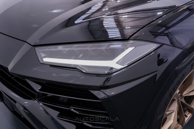 LAMBORGHINI Urus usata 29