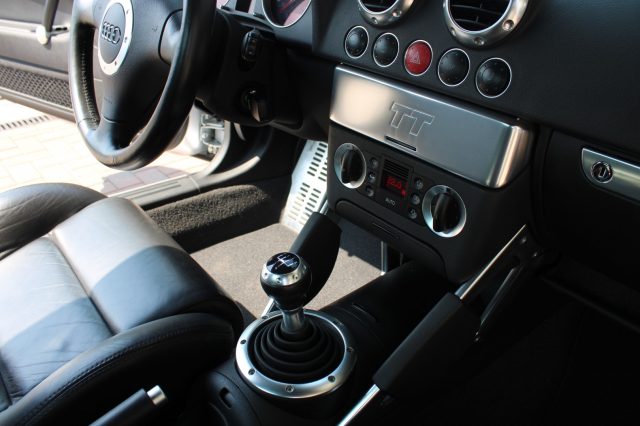 AUDI TT usata, con Controllo automatico clima