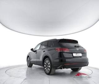 VOLKSWAGEN Touareg usata 3