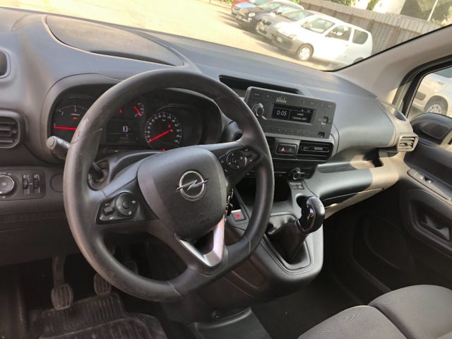 OPEL Combo usata, con Sensore di pioggia