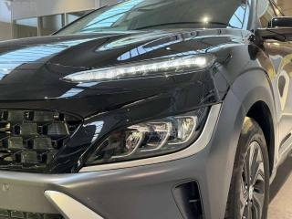 HYUNDAI Kona usata, con Airbag