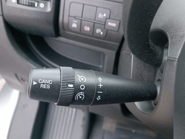 PEUGEOT Boxer usata, con Bluetooth