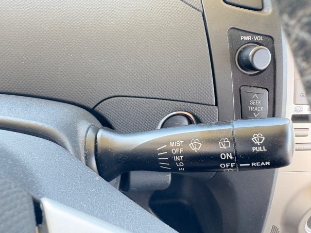 TOYOTA Yaris usata, con USB