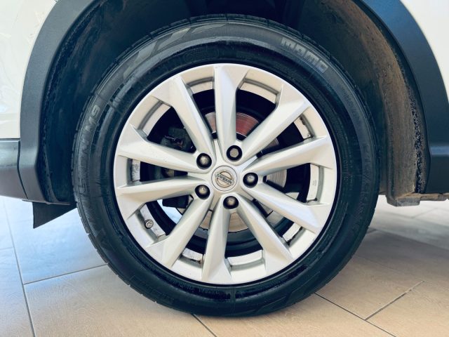 NISSAN Qashqai usata, con Autoradio