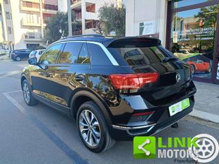 VOLKSWAGEN T-Roc usata, con Airbag