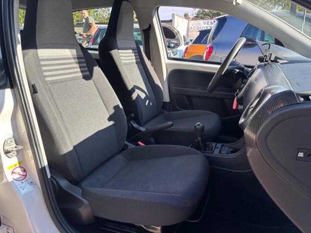 VOLKSWAGEN up! usata, con Fendinebbia