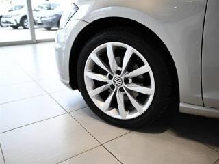 VOLKSWAGEN Golf usata, con Fendinebbia