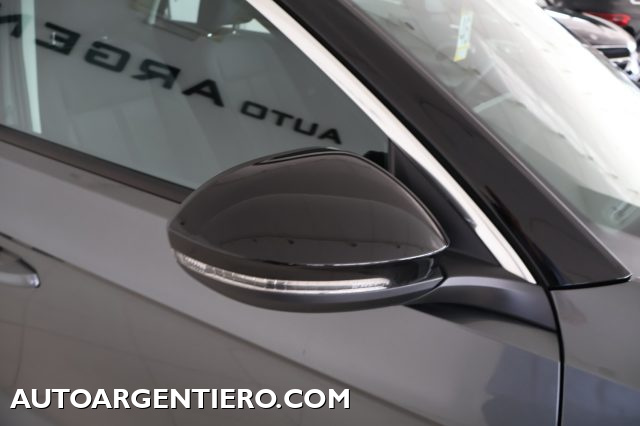 VOLKSWAGEN T-Roc usata, con Sistema di chiamata d