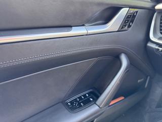 PORSCHE 992 usata, con Controllo automatico clima