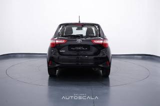 TOYOTA Yaris usata, con Autoradio