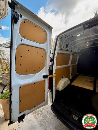 FORD Transit Custom usata, con Volante multifunzione