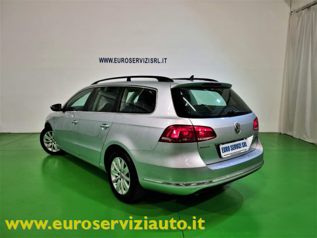 VOLKSWAGEN Passat usata, con Airbag laterali