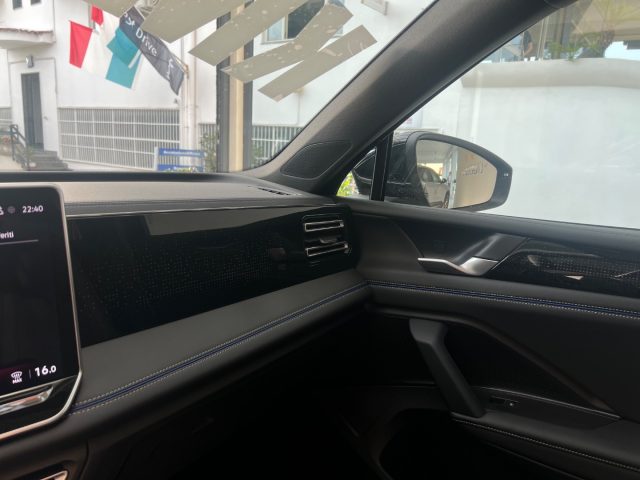 VOLKSWAGEN Tiguan usata, con Climatizzatore automatico, 3 zone