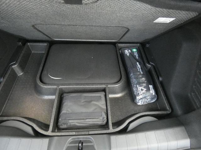 JEEP Avenger usata, con USB