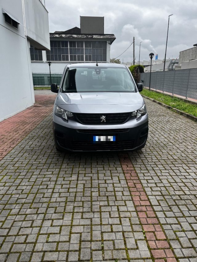 PEUGEOT Partner usata, con Airbag