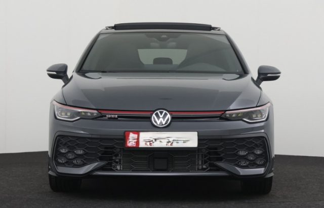 VOLKSWAGEN Golf usata, con Boardcomputer