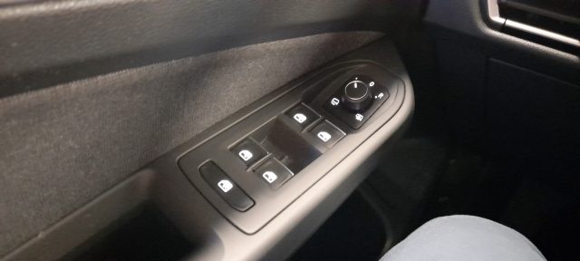 VOLKSWAGEN Golf usata 27