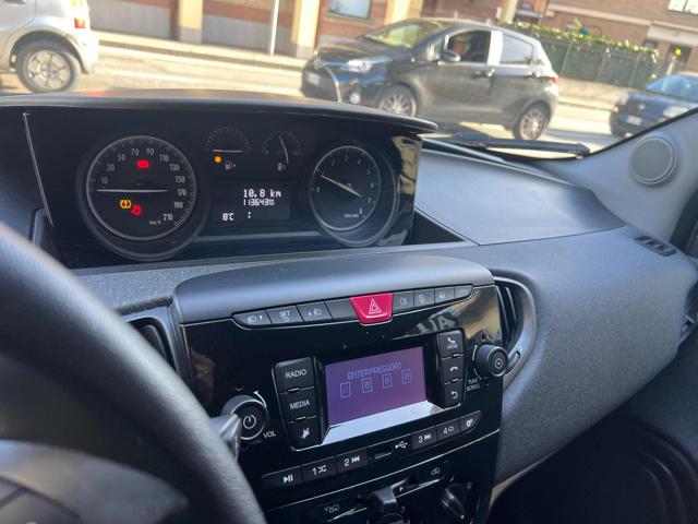 LANCIA Ypsilon usata, con Autoradio digitale