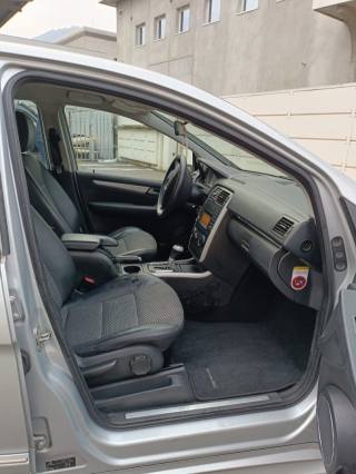 MERCEDES-BENZ B 180 usata, con Chiusura centralizzata
