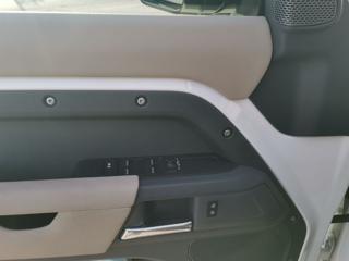 LAND ROVER Defender usata, con Climatizzatore