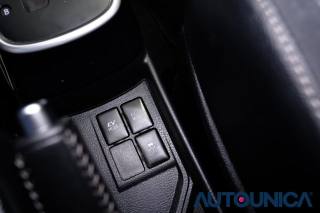 TOYOTA Yaris usata 34