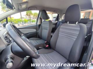 TOYOTA Yaris usata, con Airbag testa