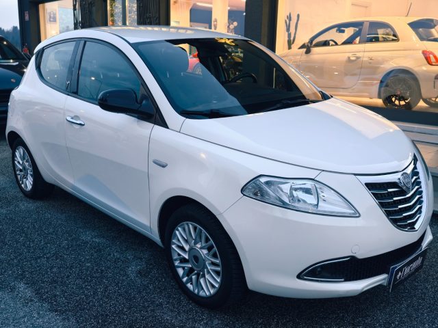 LANCIA Ypsilon usata, con Airbag