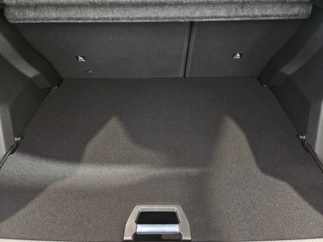 PEUGEOT 2008 usata, con Cruise Control