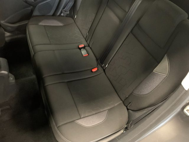 PEUGEOT 2008 usata, con Cruise Control