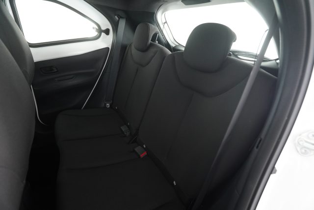 TOYOTA Aygo X usata 9