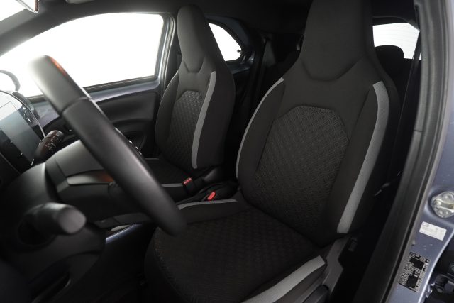 TOYOTA Aygo X usata 1