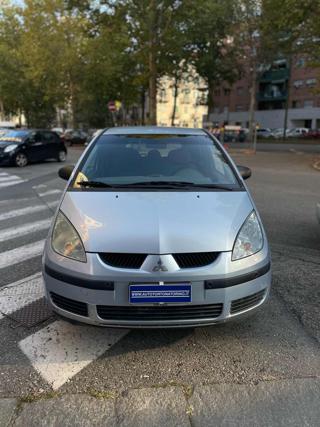 MITSUBISHI Colt usata, con Autoradio