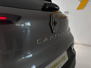 RENAULT Captur usata, con Autoradio digitale