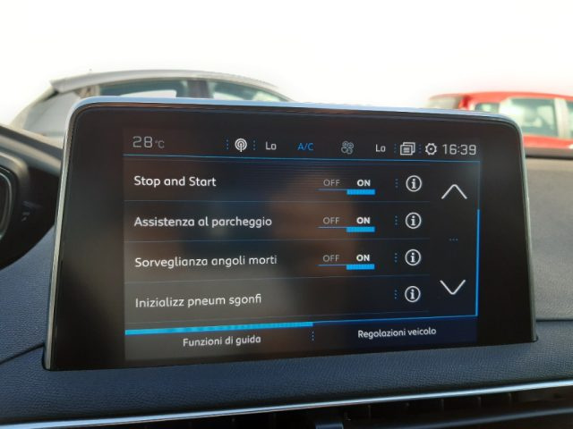 PEUGEOT 3008 usata, con Cruise Control