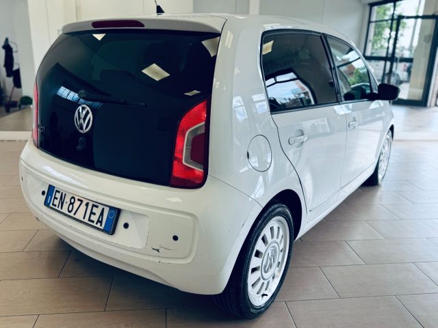 VOLKSWAGEN up! usata, con Autoradio