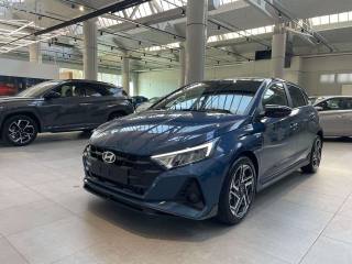 HYUNDAI i20 usata, con Airbag