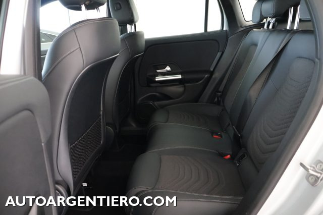 MERCEDES-BENZ GLA 200 usata, con Bracciolo