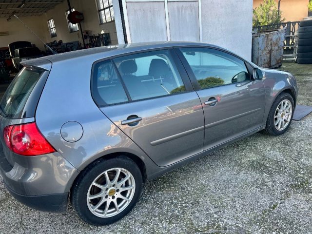 VOLKSWAGEN Golf usata, con Airbag