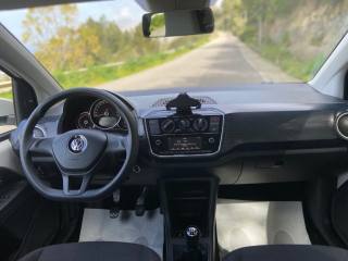 VOLKSWAGEN up! usata, con Servosterzo