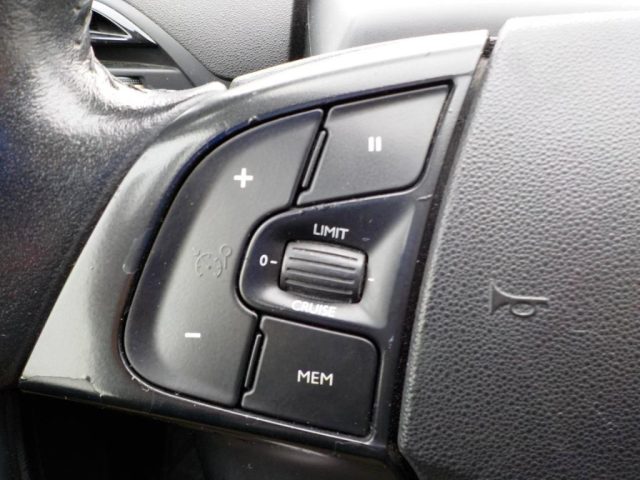 CITROEN Grand C4 Spacetourer usata, con Sensori di parcheggio posteriori