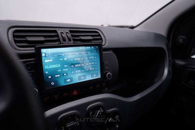 FIAT New Panda usata, con USB