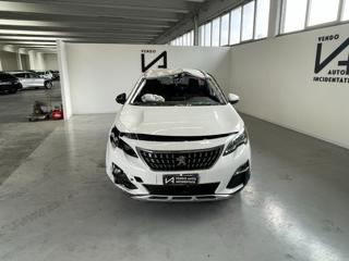 PEUGEOT 5008 usata, con Airbag