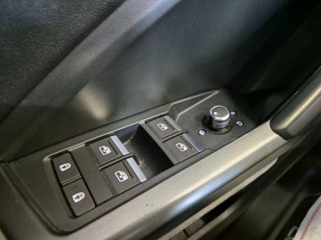 AUDI Q3 usata, con Volante multifunzione