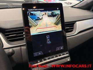 RENAULT Captur usata, con Volante in pelle