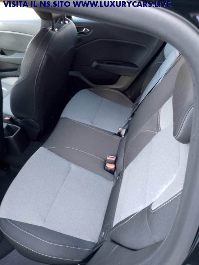 RENAULT Clio usata, con Climatizzatore