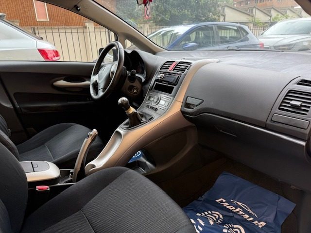 TOYOTA Auris usata, con ESP