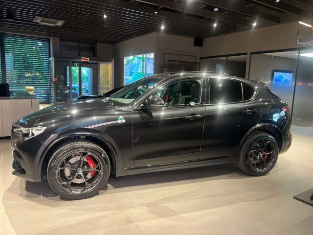 ALFA ROMEO Stelvio usata, con Alzacristalli elettrici
