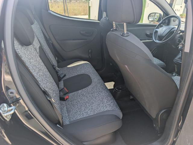 LANCIA Ypsilon usata, con USB