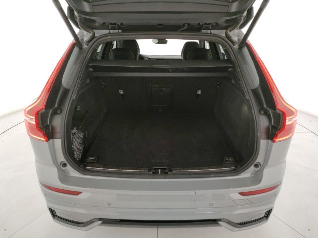 VOLVO XC60 usata, con Sedile posteriore sdoppiato