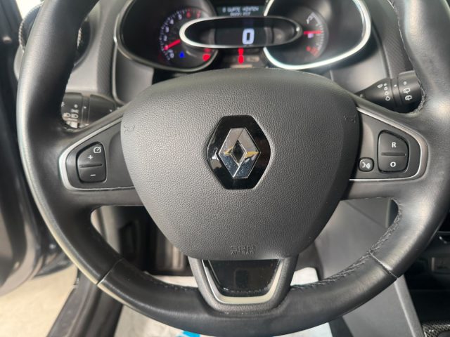 RENAULT Clio usata, con Park Distance Control